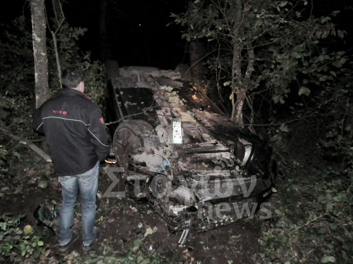 Τροχαίο ατύχημα στη γέφυρα της Μύκανης Καλαμπάκας: Αυτοκίνητο έπεσε σε χαντάκι βάθους σχεδόν τεσσάρων μέτρων - Φωτογραφία 7