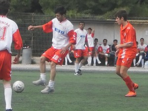 Έπαιξαν ποδόσφαιρο με τους πρόσφυγες και κέρδισε η αλληλεγγύη (pic) - Φωτογραφία 7
