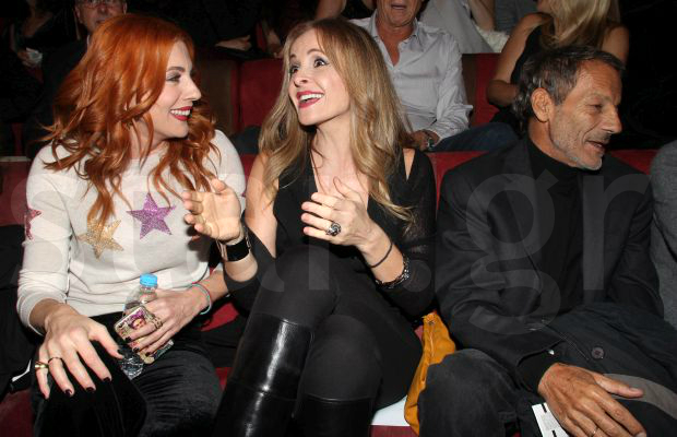 Ελληνίδα ηθοποιός πήγε να δει την παράσταση του νυν της καθισμένη (παρά)δίπλα στον πρώην της! - Φωτογραφία 3
