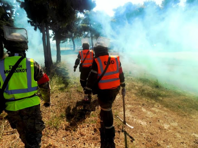 Eκπαίδευση στο Σχολείο Αναγνώρισης Εξουδετέρωσης και Καταστροφής Εκρηκτικών Μηχανημάτων / Μηχανισμών - Φωτογραφία 5