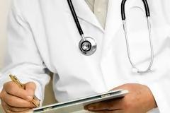 Είχε ημικρανία και πήγε στον γιατρό... Του είπαν ότι σε μισή ώρα θα πεθάνει!