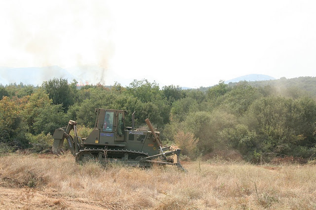 Συνδρομή των ΕΔ στην Αντιπυρική Περίοδο 2015 - Φωτογραφία 24