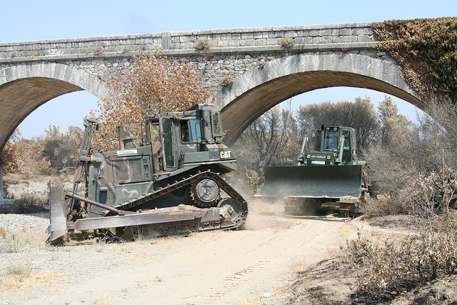 Συνδρομή των ΕΔ στην Αντιπυρική Περίοδο 2015 - Φωτογραφία 26