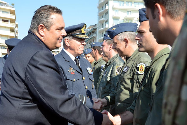 Κατάθεση στεφάνου στο Μνημείο του Άγνωστου Στρατιώτη από τον Αρχηγό ΓΕΑ - Φωτογραφία 18