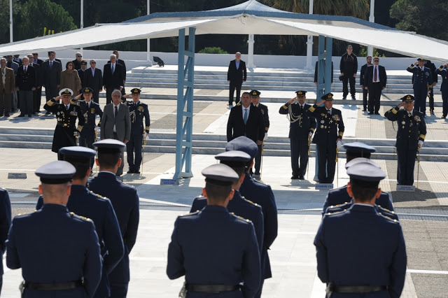 Παρουσία Πολιτικής και Στρατιωτικής Ηγεσίας ΥΠΕΘΑ στον επίσημο εορτασμό του προστάτη της Πολεμικής Αεροπορίας Αρχαγγέλου Μιχαήλ - Φωτογραφία 4