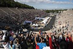 Ο ιερέας του Μαραθωνίου! [photos]