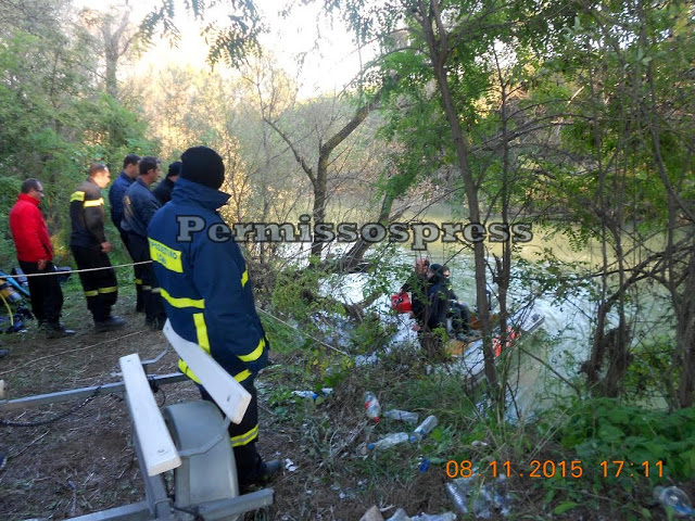 Δείτε φωτογραφίες από την επιχείρηση για τον εντοπισμό του ερασιτέχνη ψαρά που χάθηκε [photos] - Φωτογραφία 4