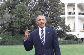 Ο Ομπάμα μας ξεναγεί στην αυλή του - Η πρώτη ανάρτηση που έκανε στο Facebook - Φωτογραφία 1