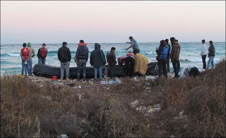 Απίστευτες φωτογραφίες ντοκουμέντα-Έτσι ξεκινούν το ταξίδι τους οι πρόσφυγες για την Ελλάδα [photos] - Φωτογραφία 2