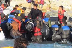 Απίστευτες φωτογραφίες ντοκουμέντα-Έτσι ξεκινούν το ταξίδι τους οι πρόσφυγες για την Ελλάδα [photos]