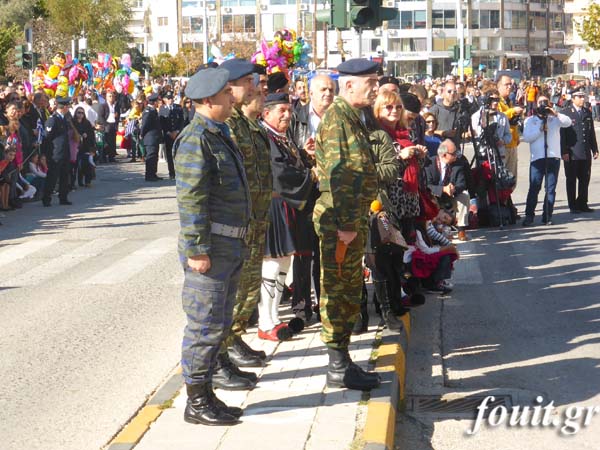 Η στρατιωτική παρέλαση της 103ης επετείου απελευθέρωσης της Καστοριάς (φωτογραφίες – βίντεο) - Φωτογραφία 6