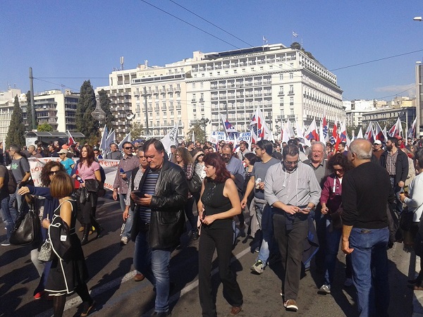 ΣΤΟΝ ΠΑΛΜΟ ΤΩΝ ΓΕΓΟΝΟΤΩΝ - ΦΩΤΟΡΕΠΟΡΤΑΖ - Φωτογραφία 3