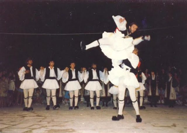 Εκδήλωση αφιερωμένη στο ιστορικό γεφύρι της Άρτας με προβολή ντοκιμαντέρ του Βασίλη Γκανιάτσα - Φωτογραφία 4