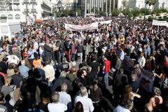Με μεγάλη συμμετοχή η γενική απεργία κατά της λιτότητας