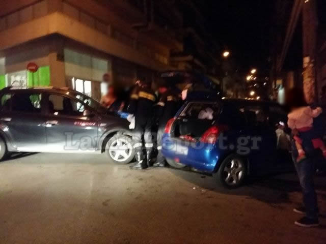 Τροχαίο μέσα στην πόλη της Λαμίας - Από τύχη δεν τραυματίστηκε βρέφος [photos] - Φωτογραφία 4