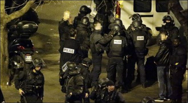 Τρόμος στην κόλαση του Παρισιού – Στους 140 οι νεκροί - Φωτογραφία 6