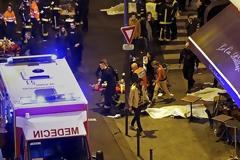 ΠΑΡΙΣΙ: ΝΕΚΡΟΙ ΟΚΤΩ ΔΡΑΣΤΕΣ ΤΩΝ ΕΠΙΘΕΣΕΩΝ VD
