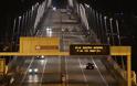 Δεν θα φωταγωγηθεί απόψε η γέφυρα Ριου - Αντιρίου - Το συγκινητικό μήνυμα για τα γεγονότα στο Παρίσι [photos] - Φωτογραφία 1