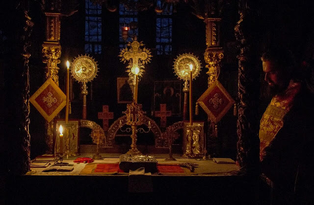 7429 - Φωτογραφίες και βίντεο από την πανήγυρη στην Ιερά Μονή Χιλιανδαρίου για τον Άγιο Στέφανο Μιλούτιν, τον μεγάλο ευεργέτη της. - Φωτογραφία 2