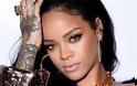 Η εμφάνιση αυτή της Rihanna είναι κάτι παραπάνω από συλλεκτική [photo]