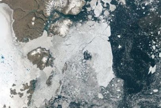 Παγετώνας λιώνει «ανησυχητικά» και ανεβάζει τη στάθμη της θάλασσας [video] - Φωτογραφία 1