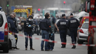 Συλλήψεις σε ολόκληρη τη Γαλλία προκειμένου να βρεθούν οι υπεύθυνοι για το αιματοκύλισμα.... - Φωτογραφία 1