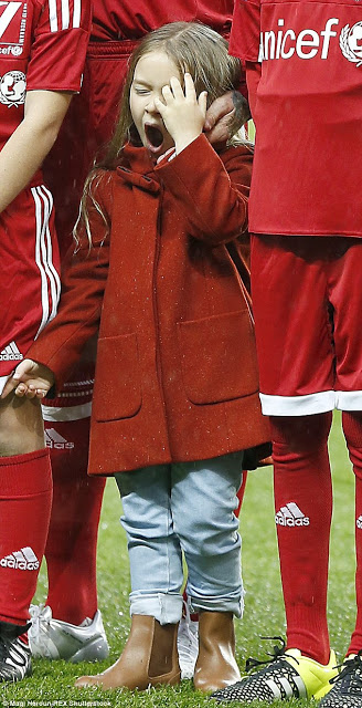 Ο David Beckham πήρε τα παιδιά του στο γήπεδο και.... δείτε τι έκανε η κόρη του! [photos] - Φωτογραφία 3
