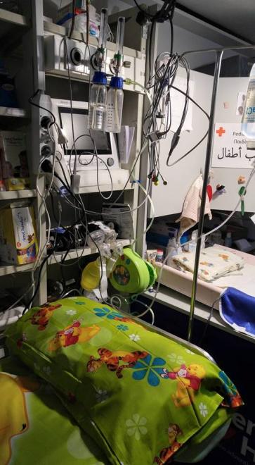 Η μία σκηνή έγινε... αυτοσχέδιο ιατρείο - Οι γιατροί της Πάτρας συνεχίζουν να δίνουν ζωή στους πρόσφυγες που φθάνουν στη Λέσβο [photos] - Φωτογραφία 4