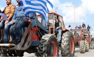 Χιλιάδες αγρότες της Κρήτης «ζεσταίνουν» τα τρακτέρ τους – Έτοιμοι για την απόβαση στην… Αθήνα - Φωτογραφία 1
