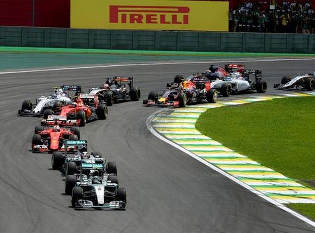 O Nico Rosberg, της Mercedes AMG Petronas, κέρδισε το Βραζιλιάνικο Grand Prix - Φωτογραφία 1