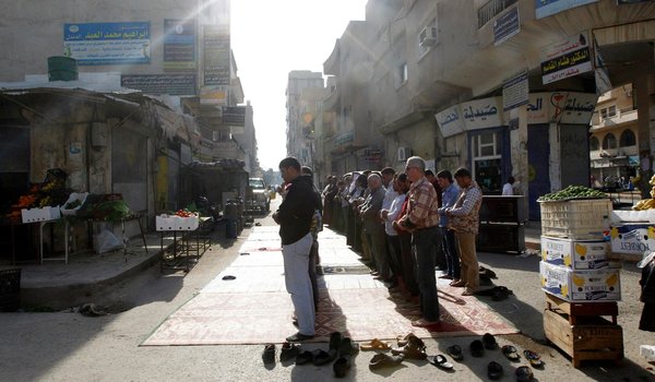 Ράκκα: Η πρωτεύουσα του τρόμου - Εκεί που οι ισλαμιστές σφάζουν τους χριστιανούς και όσους αντιδρούν στις εντολές τους [σκληρές εικόνες] - Φωτογραφία 12
