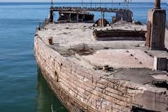 Τα τσιμεντένια πλοία που ανατριχιάζουν [photos]