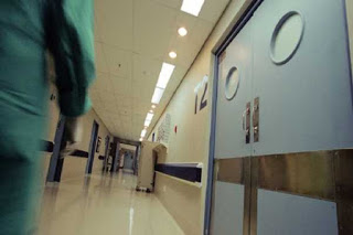 Σε κίνδυνο ασθενείς και εργαζόμενοι του νοσοκομείου Λάρισας λεει το Σωματείο - Φωτογραφία 1