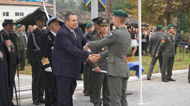 Επίσκεψη ΥΕΘΑ Πάνου Καμμένου στο ΚΕΑΠ, την 32 ΤΑΞΠ/Ν και την 1η ΤΑΞΑΣ - Φωτογραφία 3