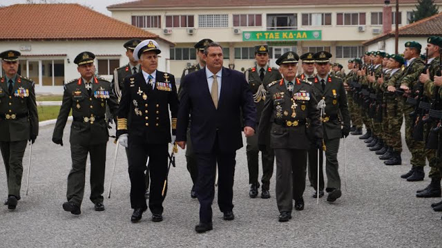 Επίσκεψη ΥΕΘΑ Πάνου Καμμένου στο ΚΕΑΠ, την 32 ΤΑΞΠ/Ν και την 1η ΤΑΞΑΣ - Φωτογραφία 5