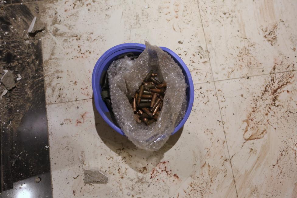 ΠΡΟΣΟΧΗ ΣΚΛΗΡΕΣ ΕΙΚΟΝΕΣ: Φρίκη μέσα από το ξενοδοχείου του Μάλι - Αίματα και σφαίρες παντού - Φωτογραφία 12