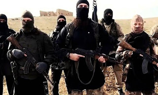 ISIS: «Κράτος Τρόμου» με περιουσία 2 τρισ. δολάρια, έκταση Βρετανίας και πληθυσμό 10 εκ. - Φωτογραφία 1