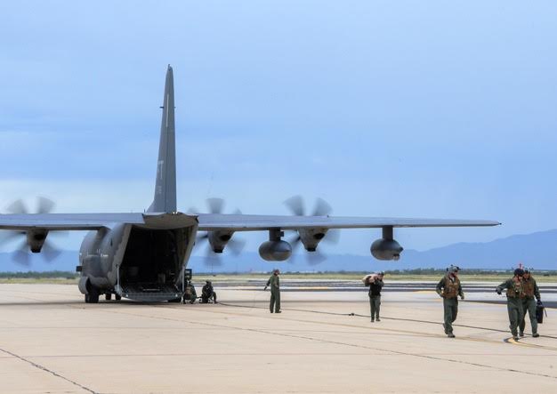 Ανεφοδιασμός A-10C από HC-130J στο έδαφος [photos] - Φωτογραφία 5