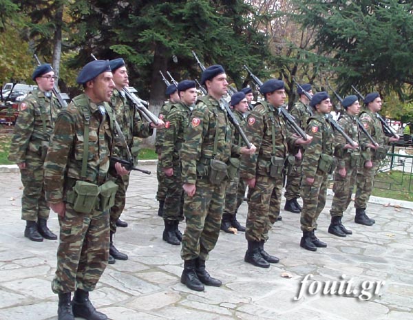 Εορτάστηκε η Ημέρα των Ενόπλων Δυνάμεων στην Καστοριά (φωτογραφίες – βίντεο) - Φωτογραφία 16