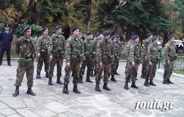 Εορτάστηκε η Ημέρα των Ενόπλων Δυνάμεων στην Καστοριά (φωτογραφίες – βίντεο) - Φωτογραφία 5