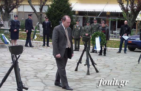 Εορτάστηκε η Ημέρα των Ενόπλων Δυνάμεων στην Καστοριά (φωτογραφίες – βίντεο) - Φωτογραφία 9