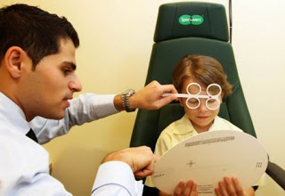Σημάδια ότι το παιδί σου έχει πρόβλημα όρασης - Φωτογραφία 1