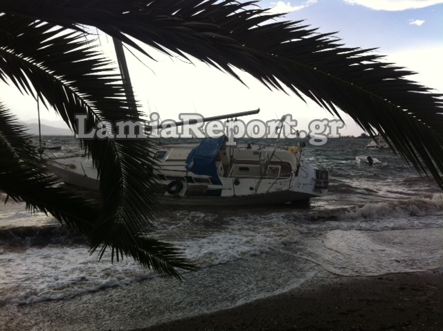 Ράχες: Έβγαλε σκάφη στη στεριά ο νοτιάς [photo+video] - Φωτογραφία 10