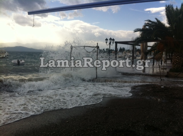 Ράχες: Έβγαλε σκάφη στη στεριά ο νοτιάς [photo+video] - Φωτογραφία 11