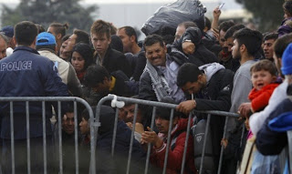 Επιστρέφουν πίσω οι πρόσφυγες από την Ειδομένη [photos] - Φωτογραφία 1