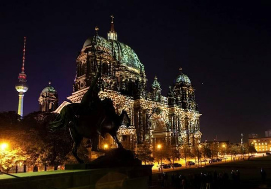 Δείτε απίστευτες εικόνες από το φεστιβάλ φωτός του Βερολίνου [photos] - Φωτογραφία 4