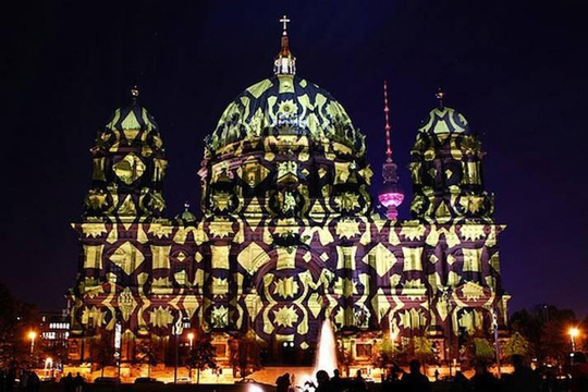 Δείτε απίστευτες εικόνες από το φεστιβάλ φωτός του Βερολίνου [photos] - Φωτογραφία 5