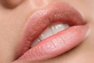 Tip για να κάνεις τα χείλη σου πιο σαρκώδη από ποτέ - Φωτογραφία 1