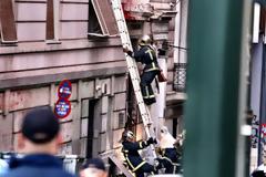 Δείτε εικόνες από την έκρηξη βόμβας στο κέντρο της Αθήνας και τις ζημιές που προκλήθηκαν... [photos]