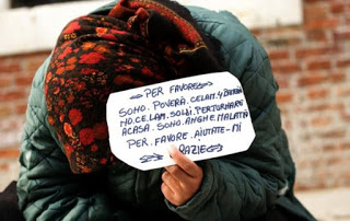 Ένας στους τέσσερις Ιταλούς κινδυνεύει με φτώχεια και κοινωνικό αποκλεισμό - Φωτογραφία 1